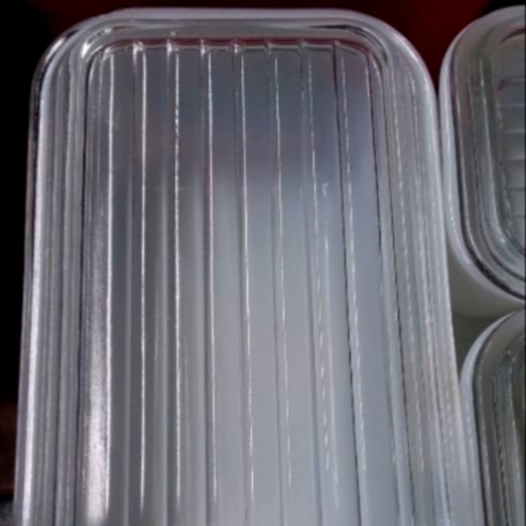 Vintage Pyrex Complete Butterprint Refrigerator Set With Lids - Picture 5 of 8